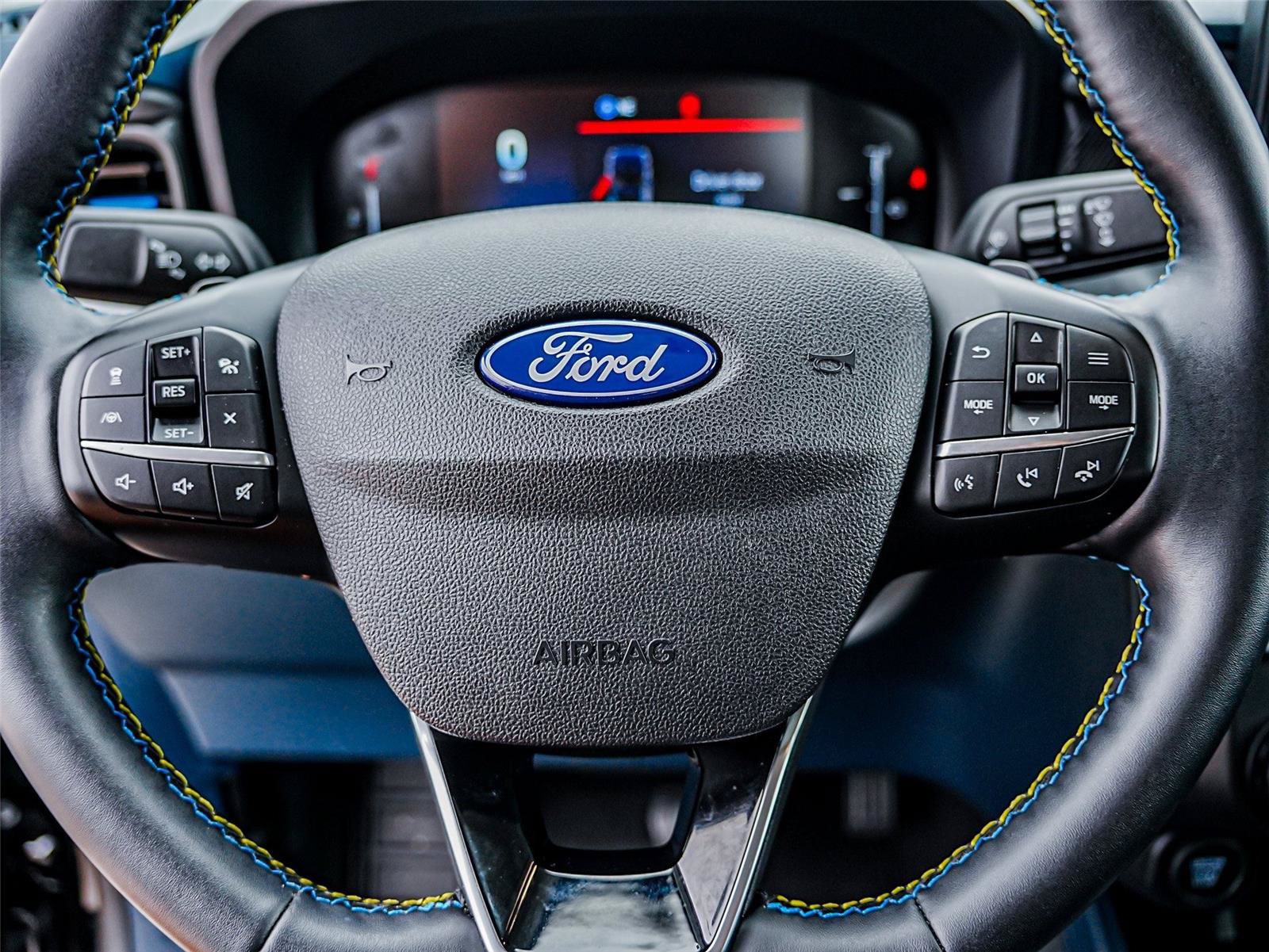Used 2025 Ford Maverick Lobo AWD/4WD image 15