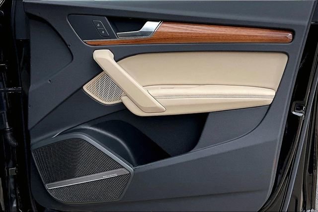 Used 2023 Audi Q5 2.0T Premium Plus w/ Premium Plus Package image 19