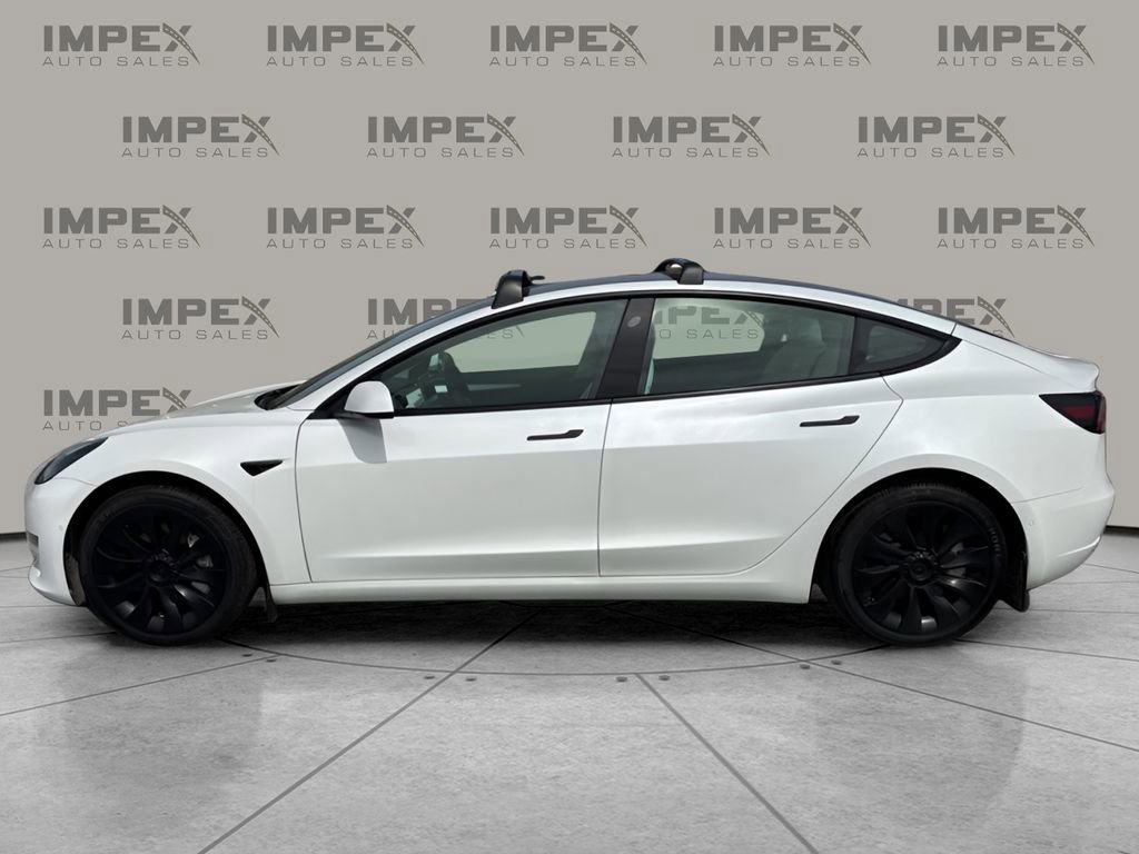 Used 2021 Tesla Model 3 Standard Range Plus image 2