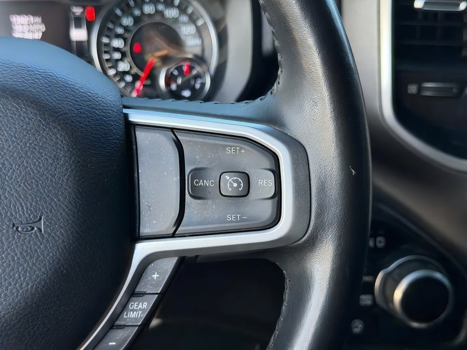 Used 2023 RAM 1500 Big Horn AWD/4WD image 23
