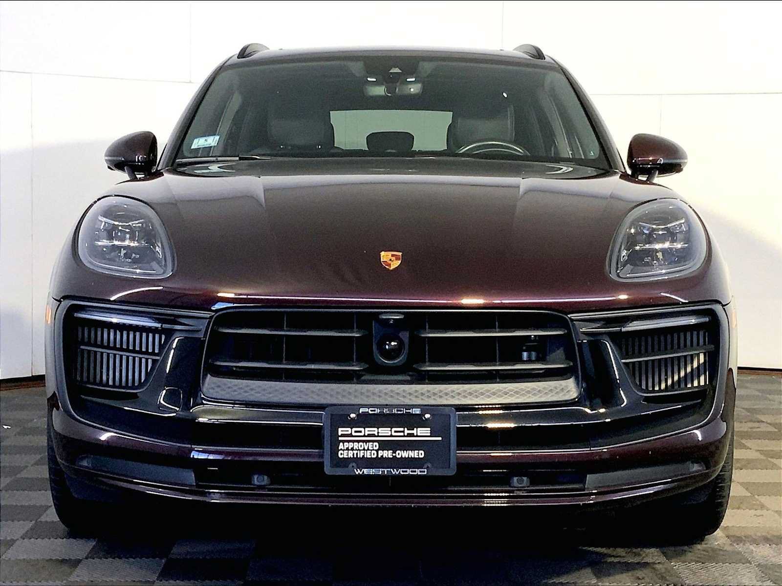 Used 2023 Porsche Macan S AWD/4WD image 11