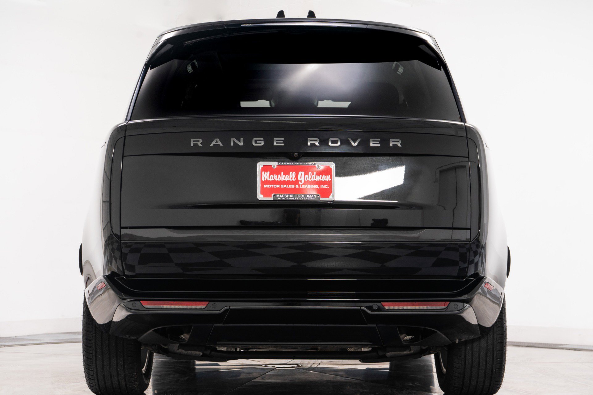 Used 2024 Land Rover Range Rover SE image 8