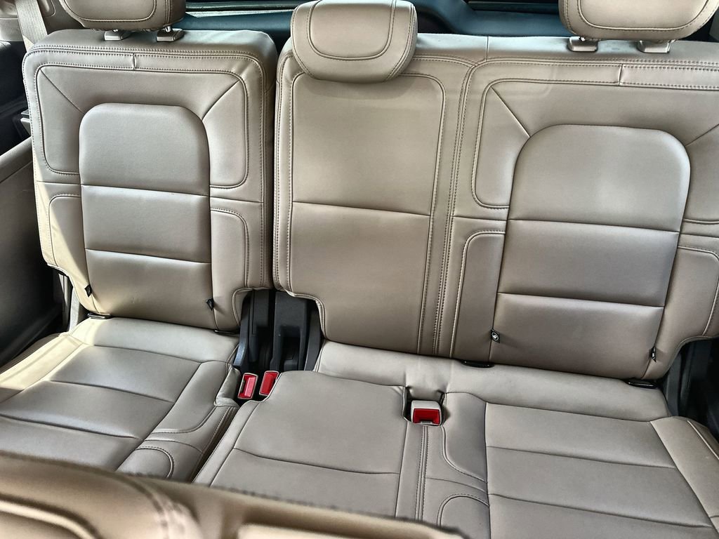Used 2022 Lincoln Navigator Reserve AWD/4WD image 18
