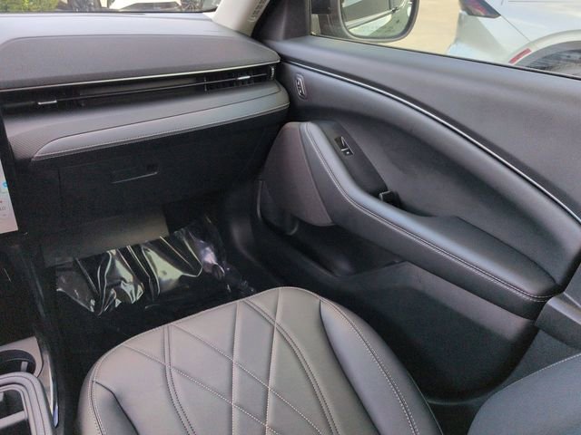Certified 2025 Ford Mustang Mach-E Select AWD/4WD image 17