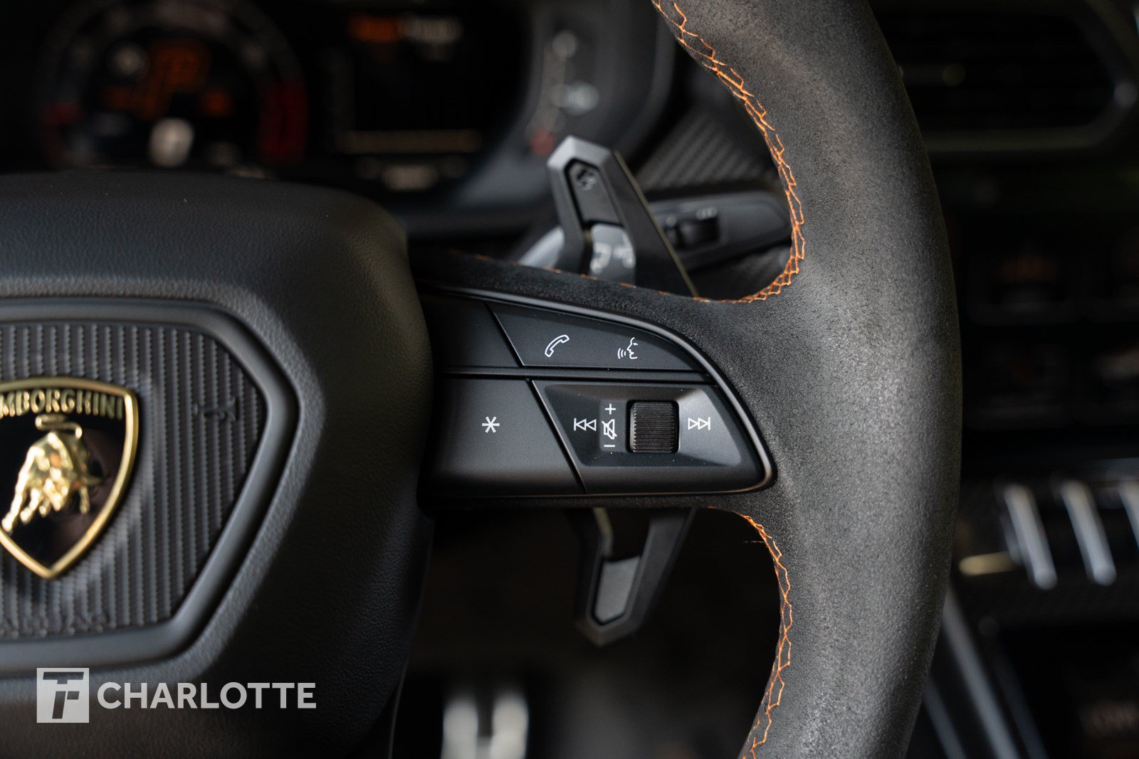 Used 2023 Lamborghini Urus Performante AWD/4WD image 26