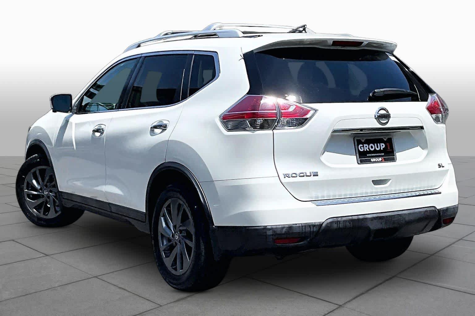 Used 2016 Nissan Rogue SL w/ SL Premium Package FWD image 12