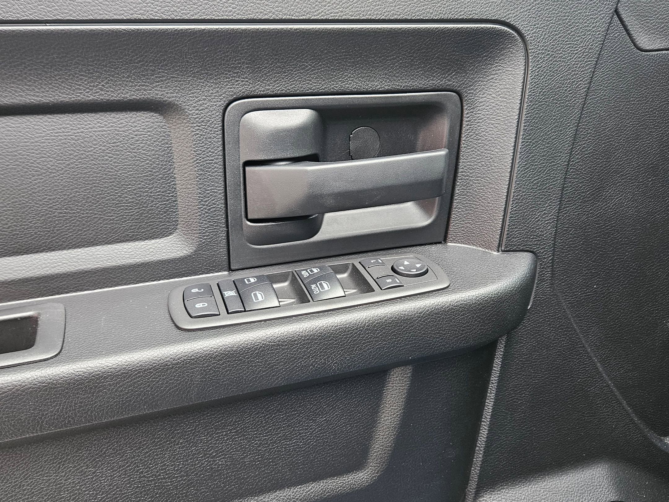 Used 2021 RAM 1500 Tradesman w/ Chrome Plus Package image 18