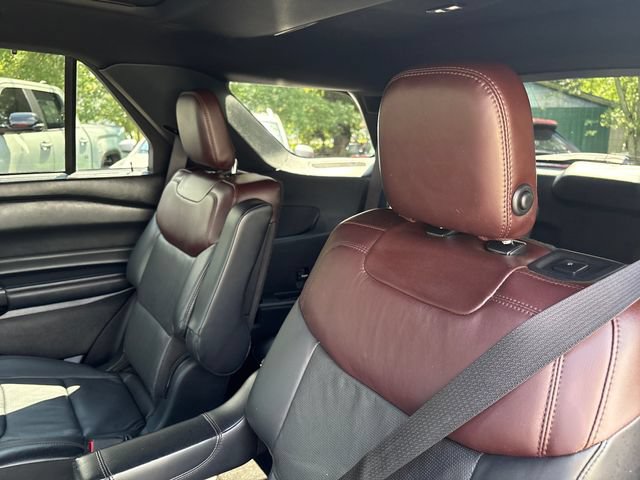 Used 2020 Ford Explorer Platinum AWD/4WD image 23