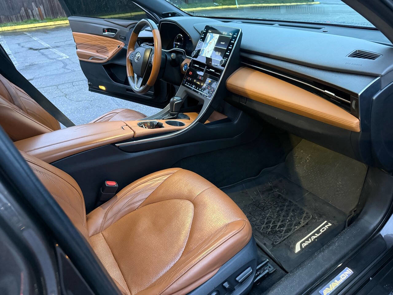 Used 2019 Toyota Avalon Limited w/ Advanced Safety Package image 27