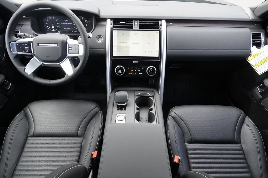 New 2026 Land Rover Discovery S AWD/4WD image 9