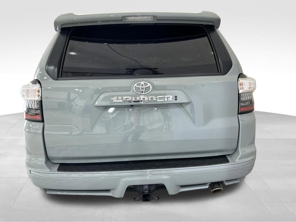 Used 2022 Toyota 4Runner TRD Sport image 4