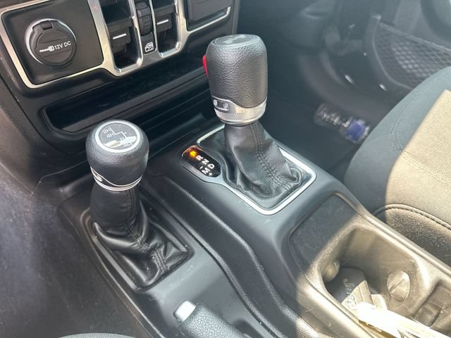 Used 2022 Jeep Wrangler Unlimited Sport AWD/4WD image 18