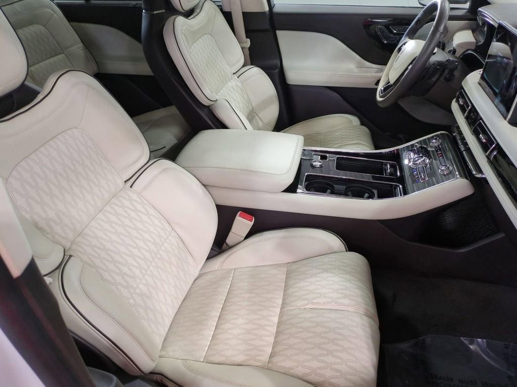 Certified 2023 Lincoln Aviator Black Label w/ Dynamic Handling Package image 32