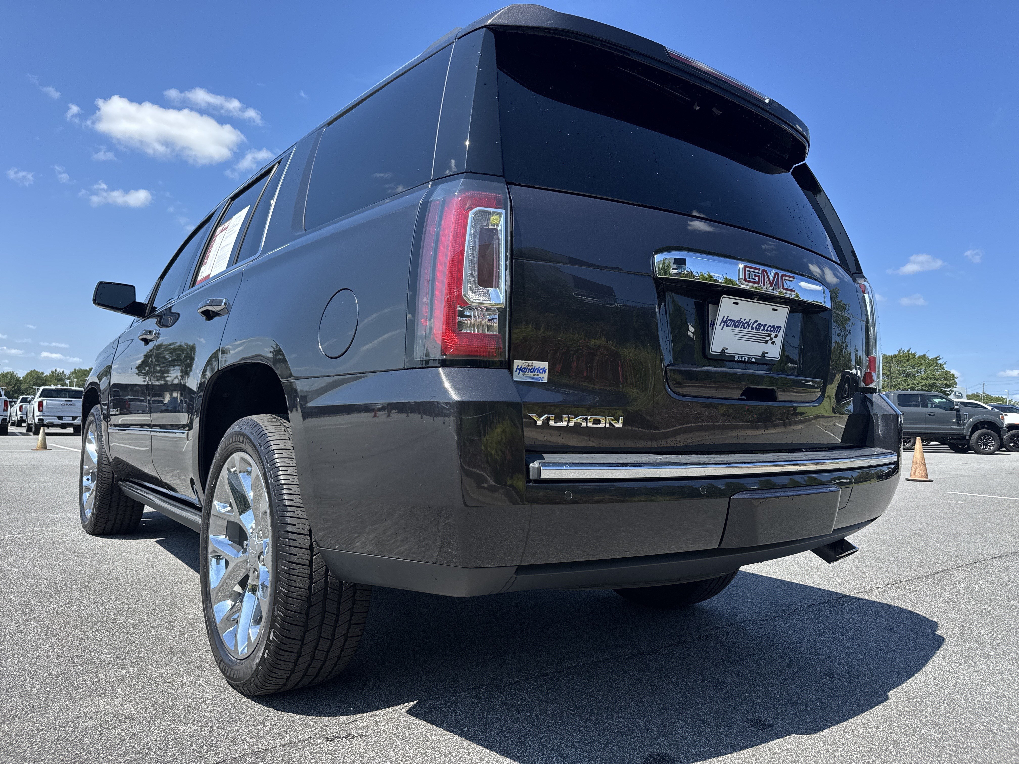 Used 2018 GMC Yukon Denali w/ Denali Ultimate Package RWD image 8