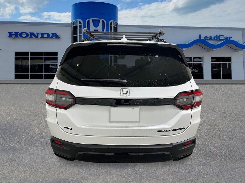 New 2026 Honda Pilot Black Edition image 4