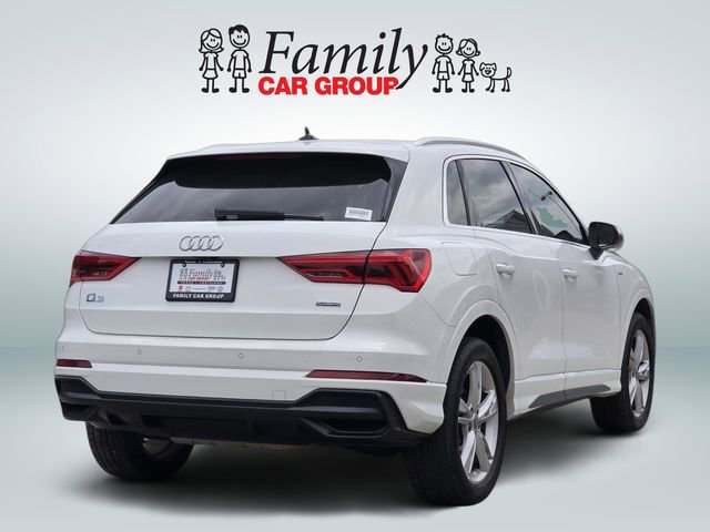 Used 2020 Audi Q3 2.0T Premium w/ Convenience Package AWD/4WD image 4