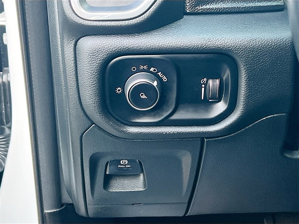 Used 2024 RAM 1500 Laramie image 10