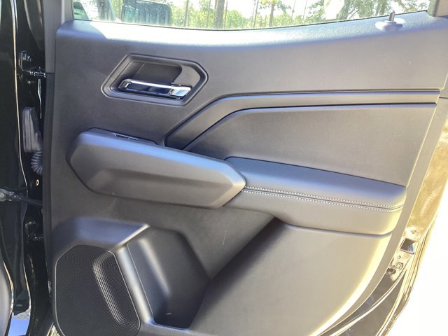 New 2025 GMC Canyon Elevation w/ Convenience Package image 16