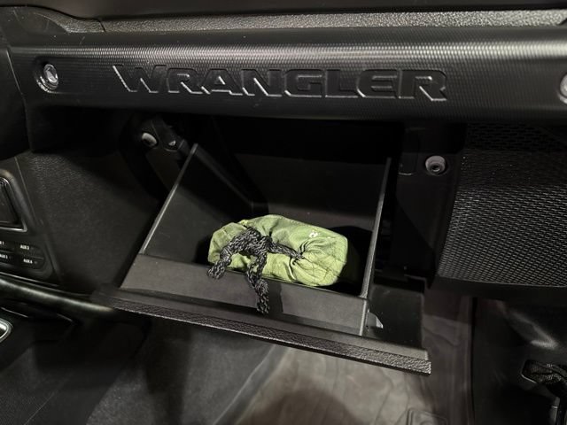 Used 2021 Jeep Wrangler Unlimited Sport AWD/4WD image 32