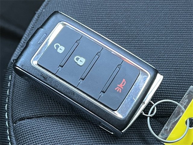 Used 2023 Jeep Grand Cherokee Laredo image 29