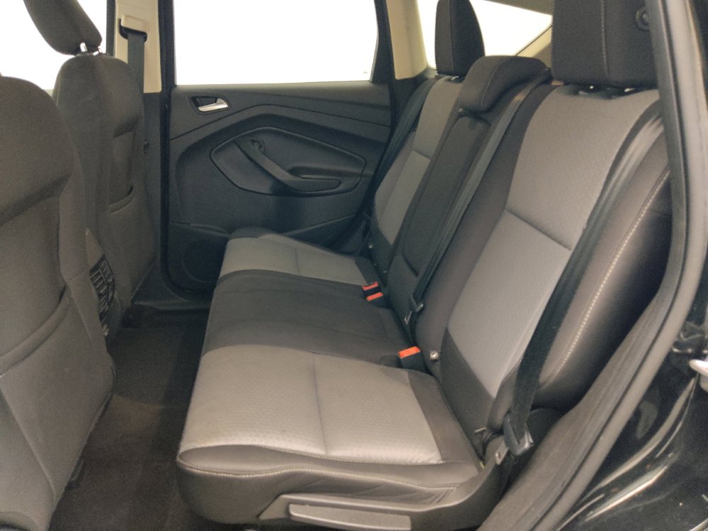 Used 2018 Ford Escape SE FWD image 18