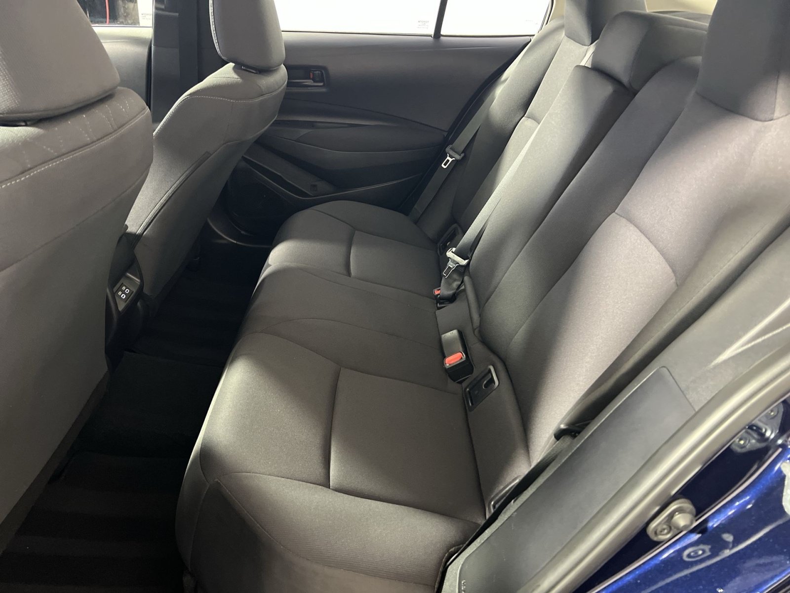 Used 2025 Toyota Corolla LE FWD image 25