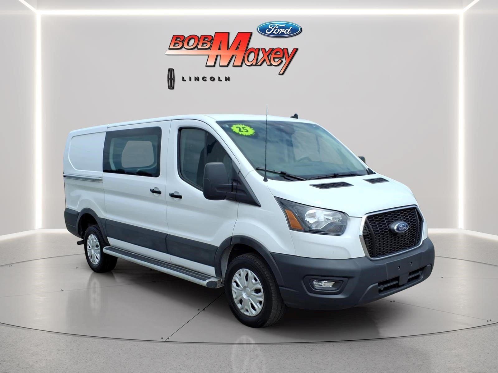 Used 2025 Ford Transit 250 Low Roof w/ Exterior Upgrade Package RWD image 3