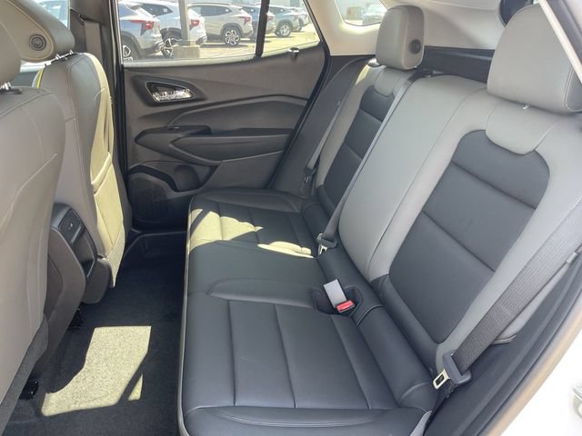 New 2026 Chevrolet Trax ACTIV w/ Sunroof Package FWD image 22