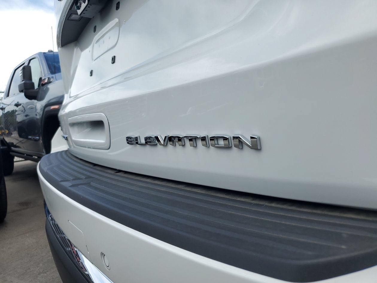 New 2026 GMC Yukon XL Elevation w/ Elevation Premium Package AWD/4WD image 9