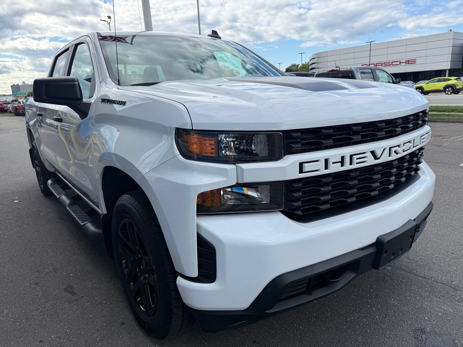 Used 2022 Chevrolet Silverado 1500 Custom w/ Rally Edition AWD/4WD image 4