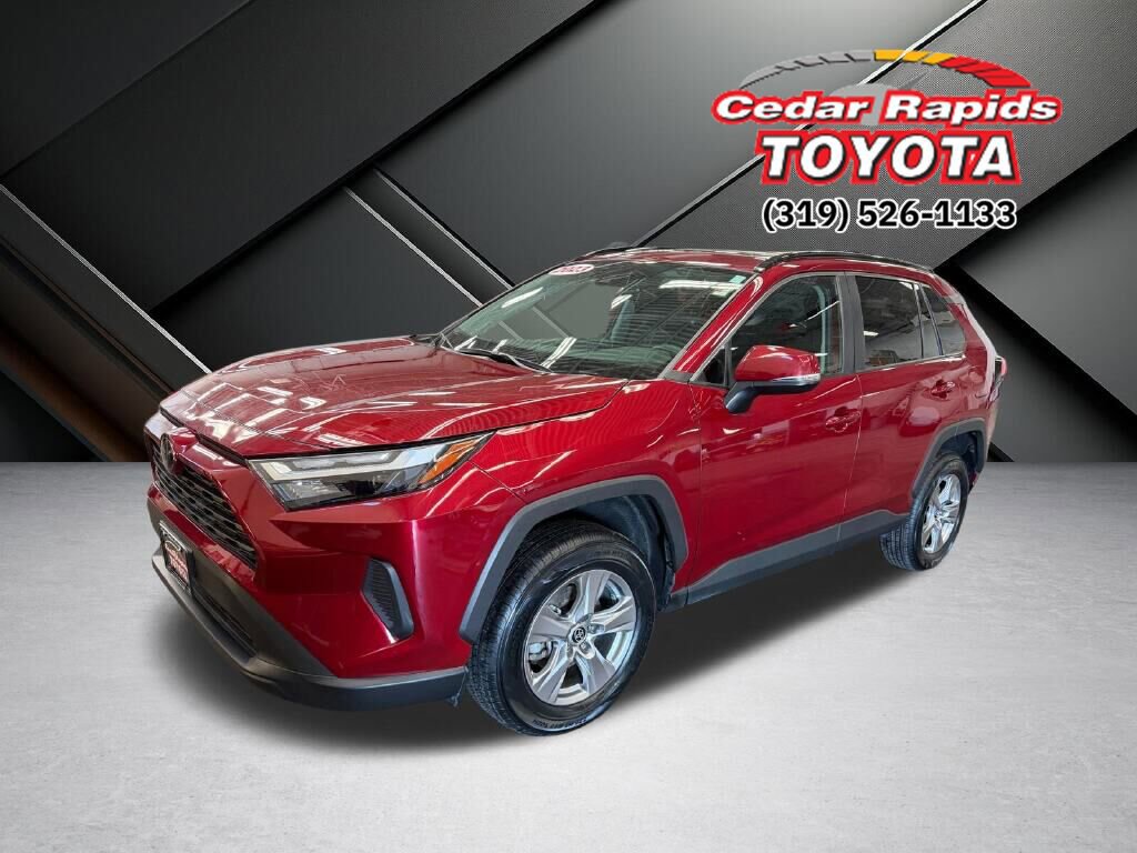 Used 2023 Toyota RAV4 XLE image 4