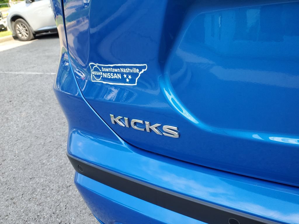 Certified 2023 Nissan Kicks SR w/ SR Premium Package FWD image 8