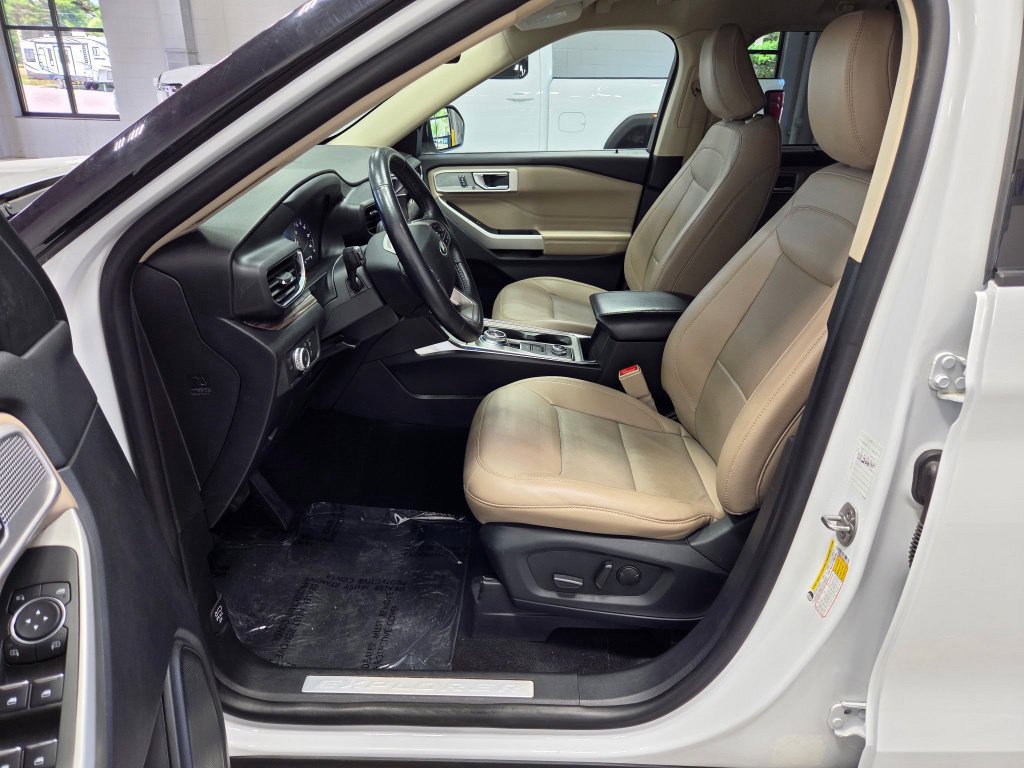 Used 2021 Ford Explorer Limited AWD/4WD image 28
