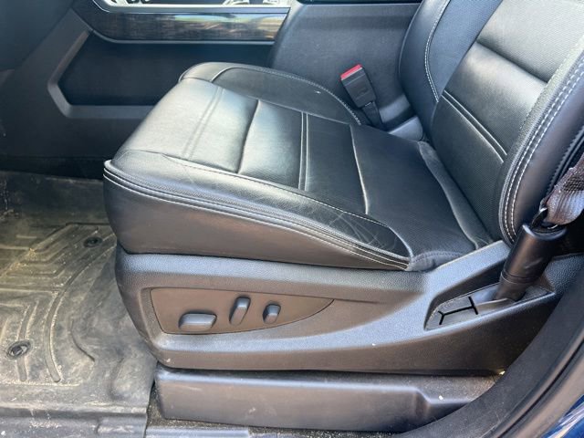 Used 2016 GMC Sierra 1500 Denali w/ Enhanced Driver Alert Package AWD/4WD image 16