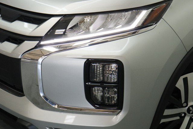 New 2027 Mitsubishi Outlander Sport ES AWD/4WD image 2