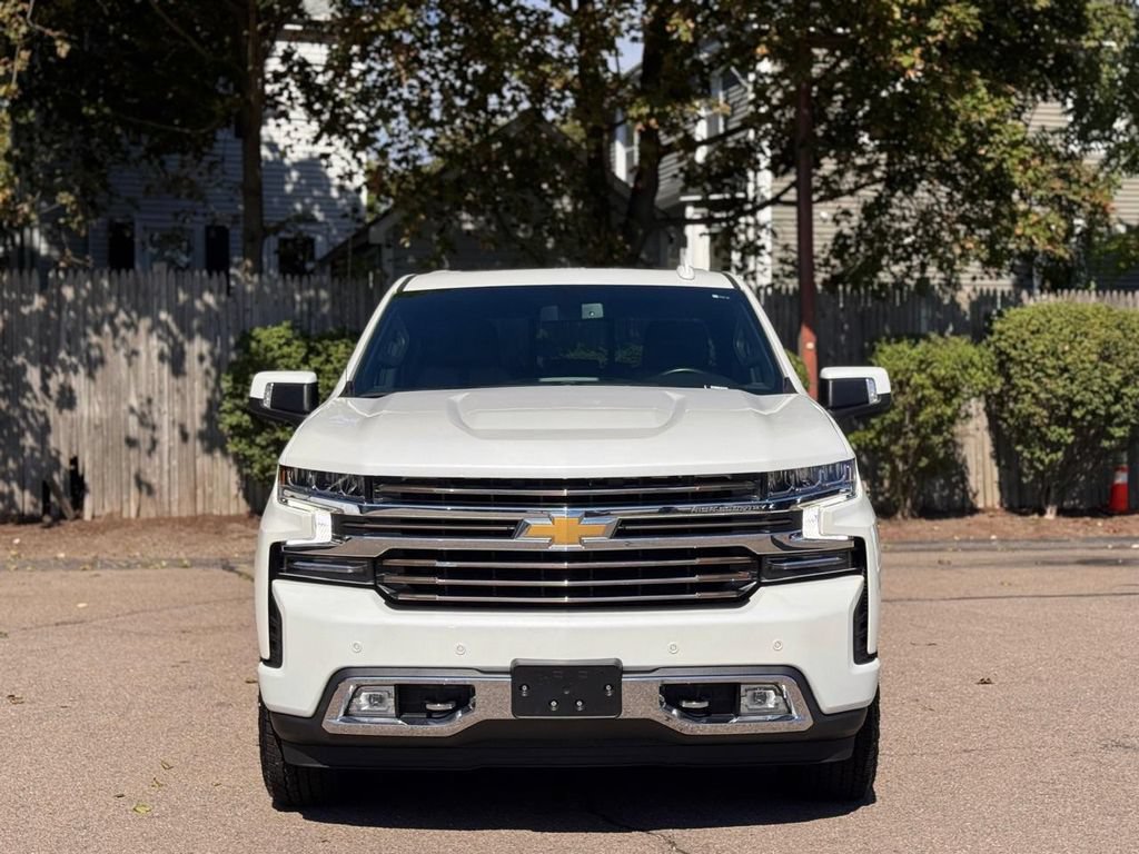 Used 2022 Chevrolet Silverado 1500 High Country w/ Z71 Off-Road Package AWD/4WD image 9