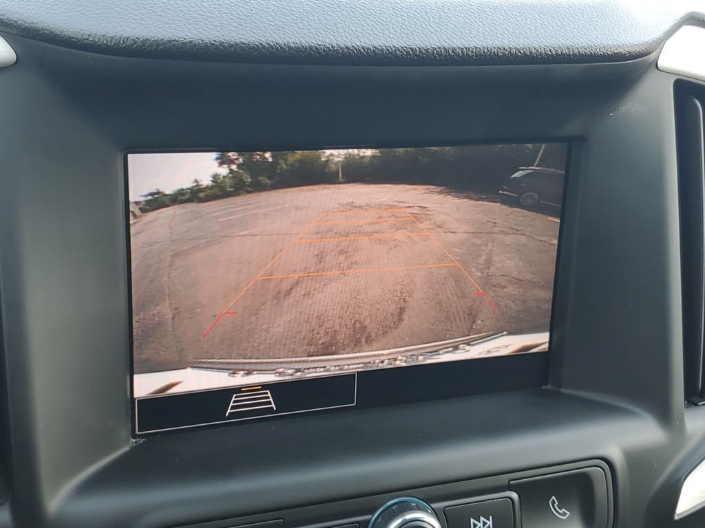 Used 2024 GMC Terrain SLE FWD image 16