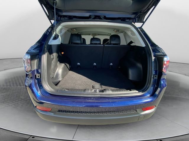 Used 2018 Jeep Compass Latitude w/ Popular Equipment Group image 33