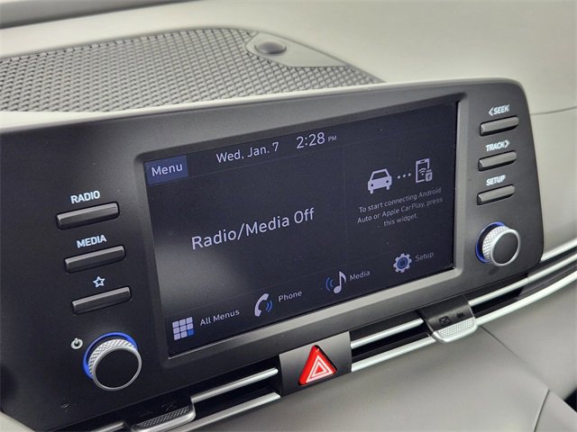 Certified 2025 Hyundai Elantra SE image 20