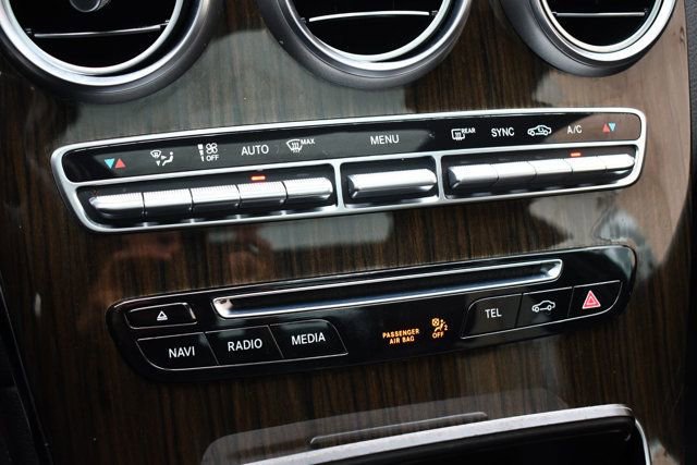 Used 2018 Mercedes-Benz GLC 300 GLC 300 4MATIC SUV w/ Multimedia Package image 39