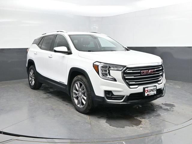 Used 2024 GMC Terrain SLT AWD/4WD image 4