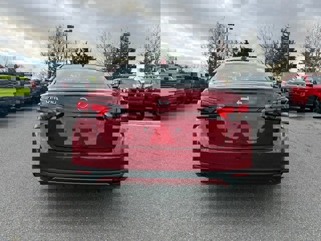 New 2025 Nissan Versa SV w/ Trunk Package image 6