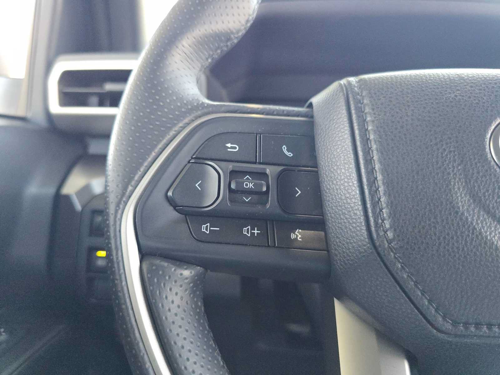 Certified 2026 Toyota 4Runner SR5 AWD/4WD image 31