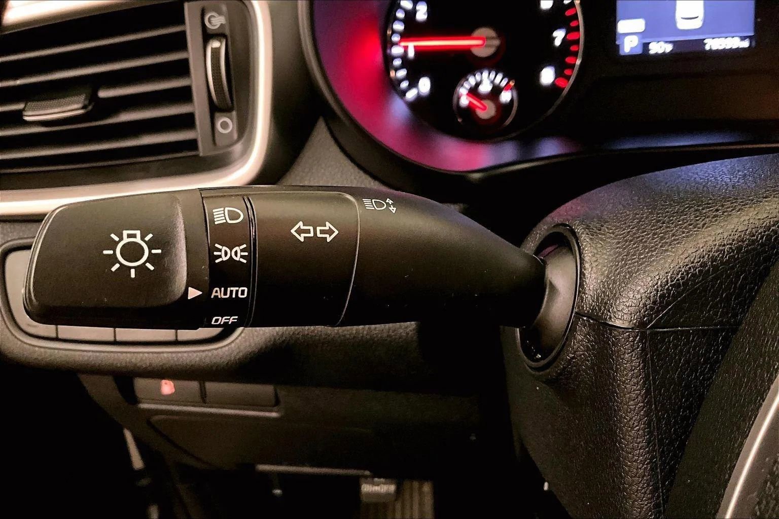 Used 2020 Kia Sorento S image 31