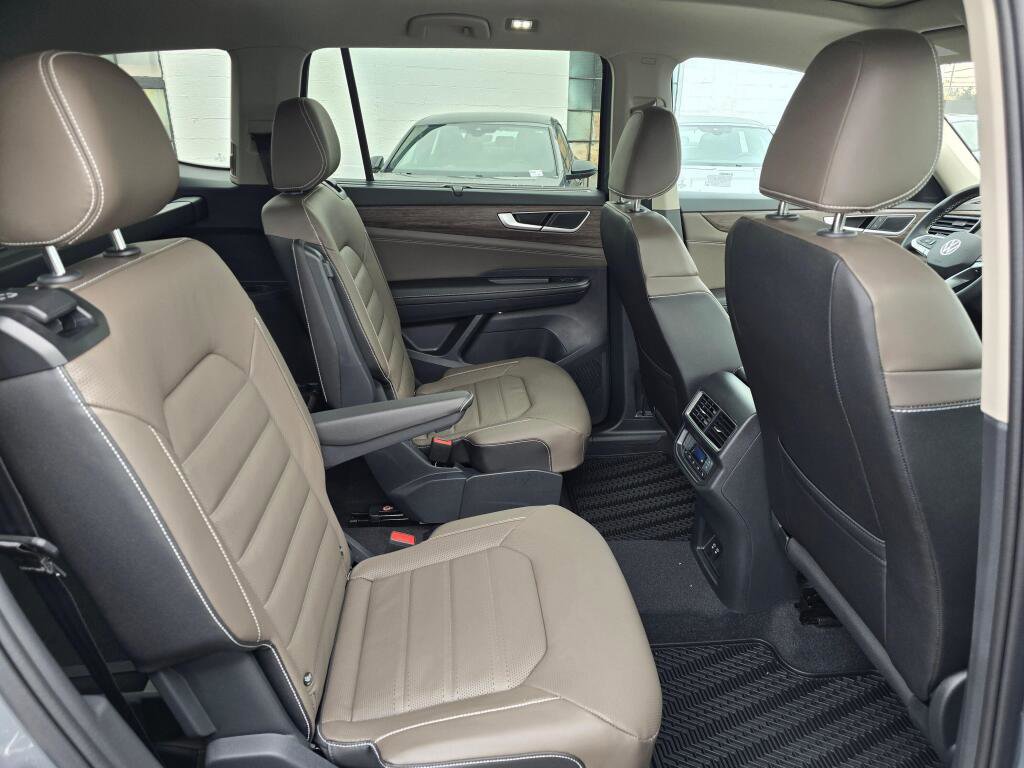 New 2026 Volkswagen Atlas SEL image 31