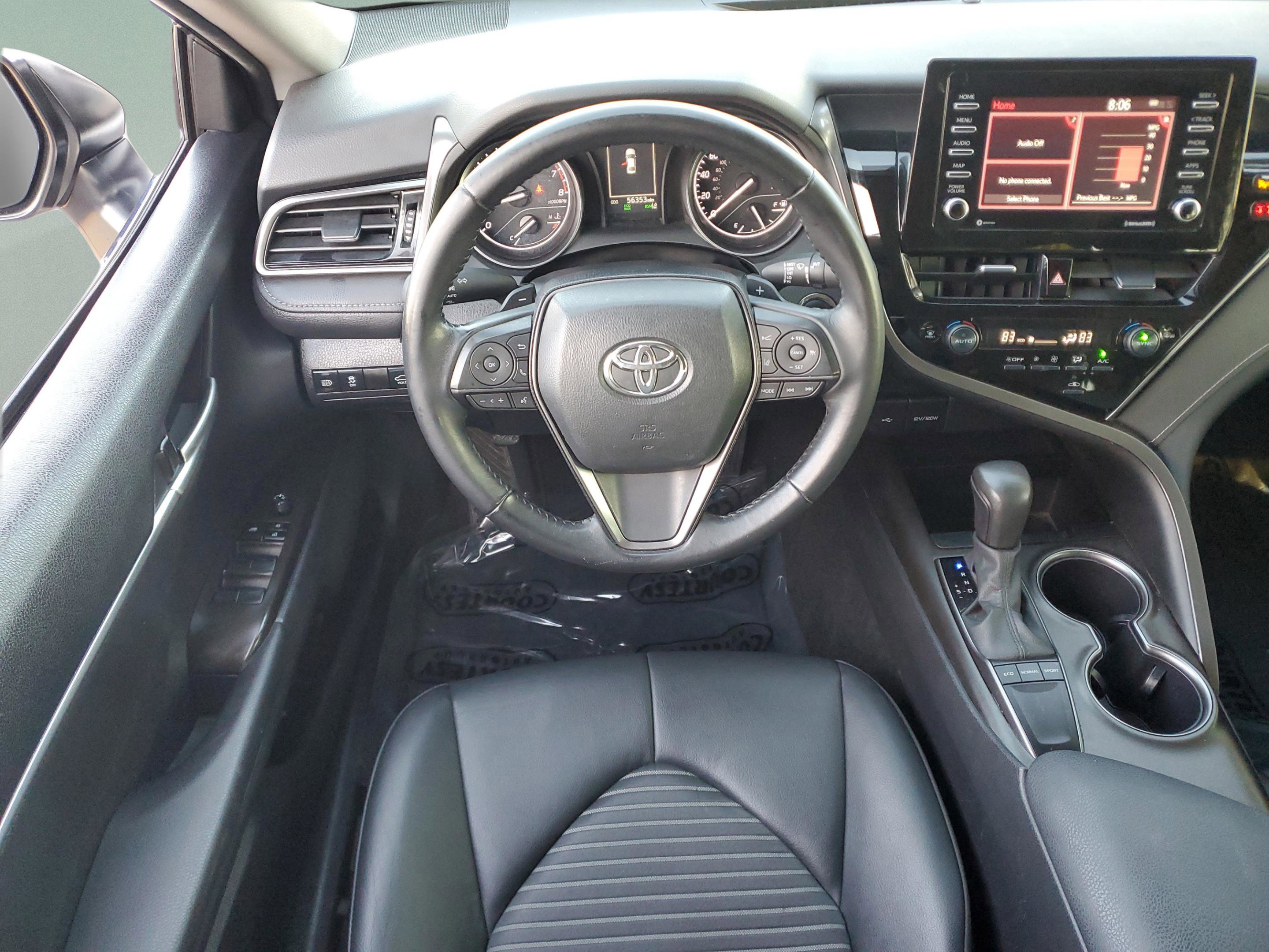 Used 2024 Toyota Camry SE image 14