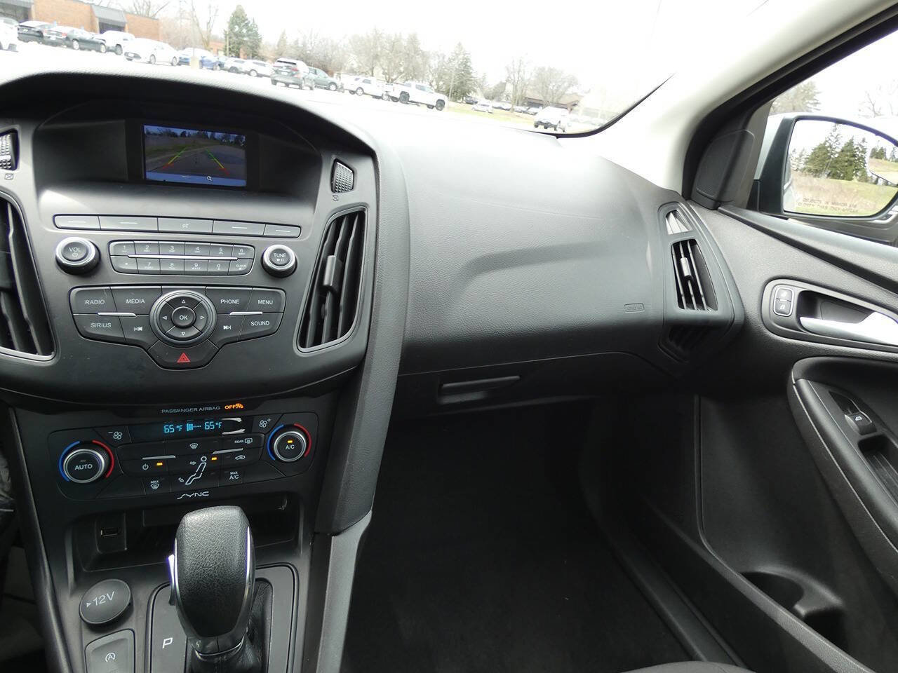 Used 2018 Ford Focus SE image 17