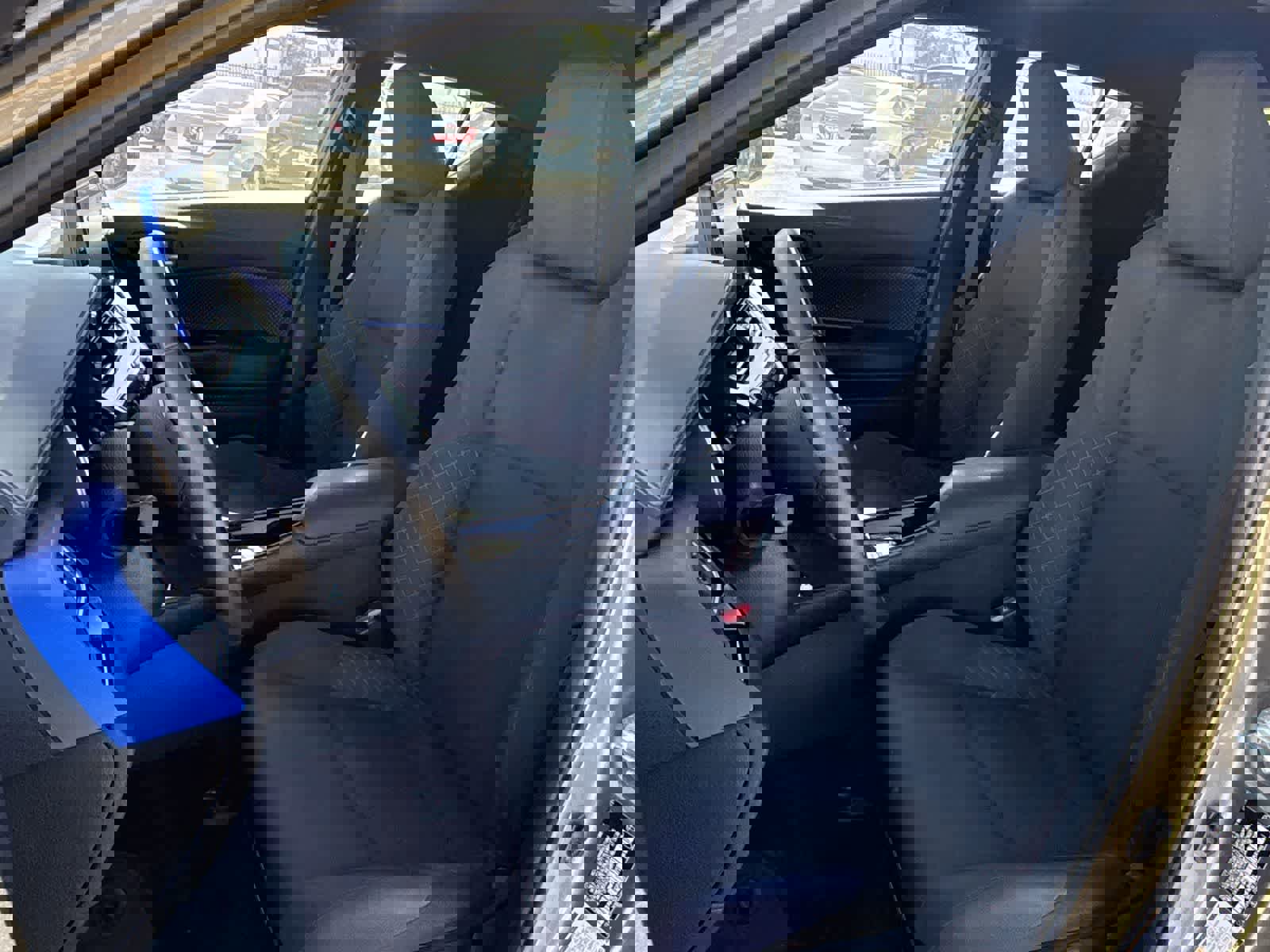 Used 2021 Toyota C-HR XLE image 22