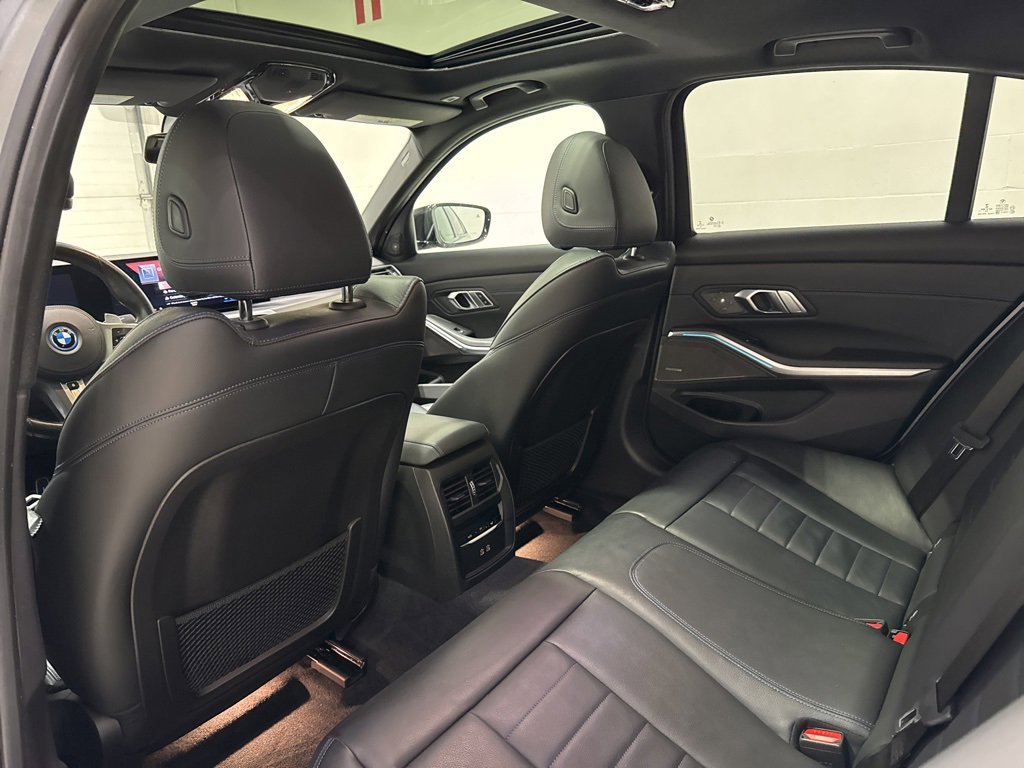Used 2023 BMW 330e xDrive w/ M Sport Package image 31