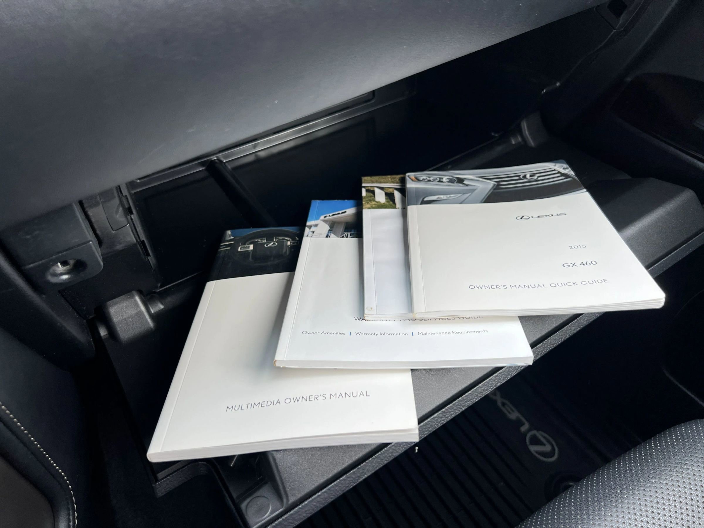 Used 2015 Lexus GX 460 image 32